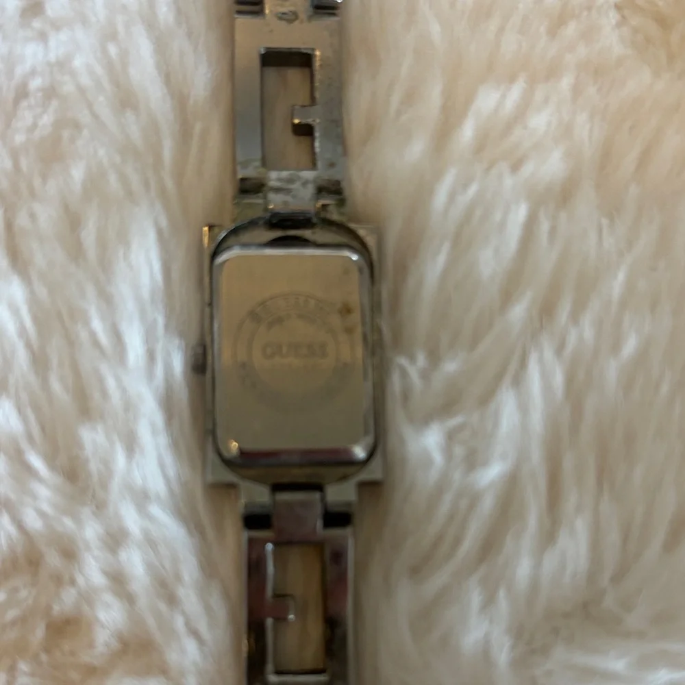 Women’s GUESS Silver Watch Crystals